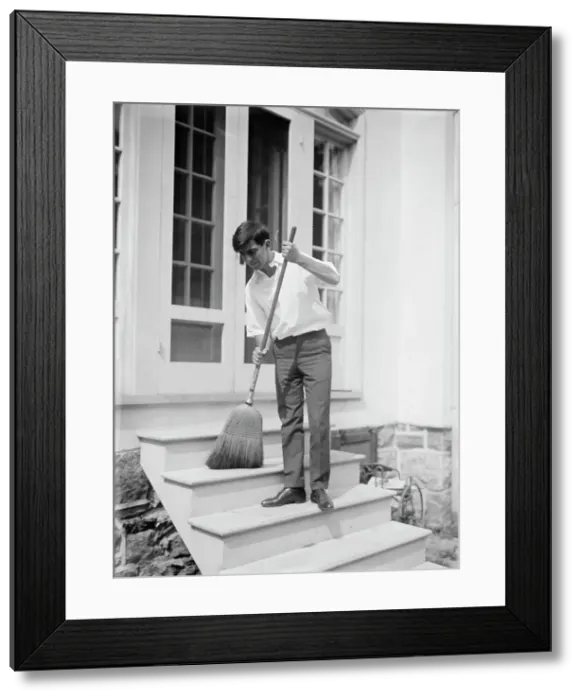 Framed Print : Cantor, between c1915 and c1920. Creator: Bain News Service Framed Print : Cantor, between c1915 and c1920. Creator: Bain News Service