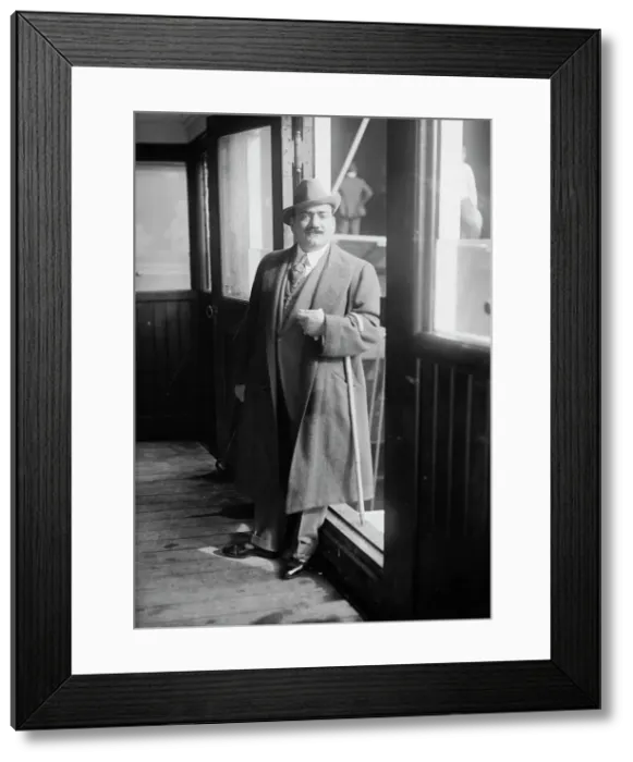 Framed Print : E. Caruso, 1916. Creator: Bain News Service Framed Print : E. Caruso, 1916. Creator: Bain News Service