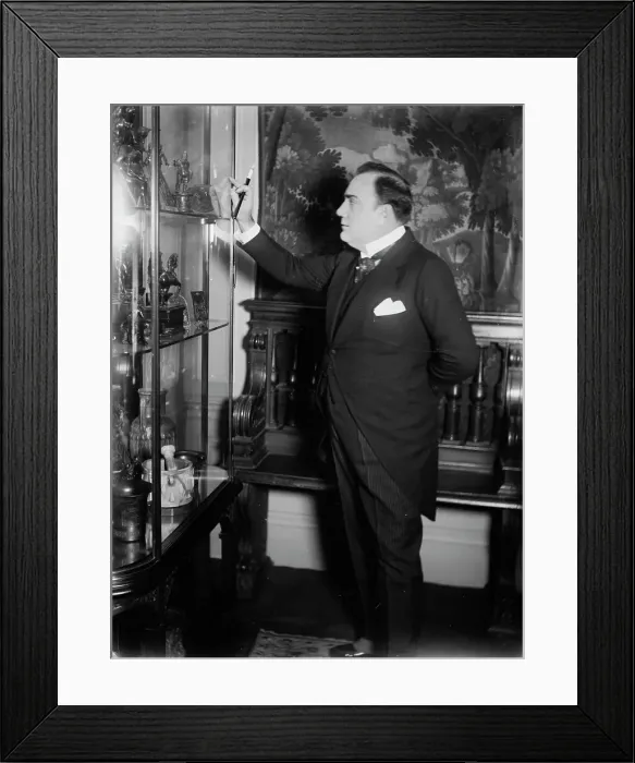 Framed Print : Caruso, between c1915 and c1920. Creator: Bain News Service Framed Print : Caruso, between c1915 and c1920. Creator: Bain News Service
