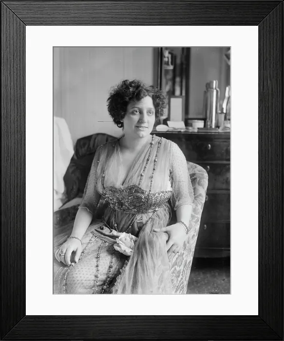 Framed Print : Claudia Muzio, between c1915 and c1920. Creator: Bain News Service Framed Print : Claudia Muzio, between c1915 and c1920. Creator: Bain News Service