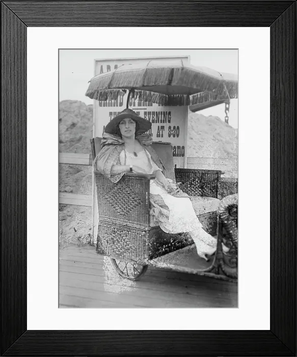 Framed Print : Curci, between c1915 and c1920. Creator: Bain News Service Framed Print : Curci, between c1915 and c1920. Creator: Bain News Service