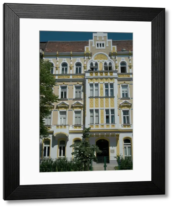 Framed Print : Period building in the city of Vienna, Austria, 2022. Creator: Ethel Davies Framed Print : Period building in the city of Vienna, Austria, 2022. Creator: Ethel Davies