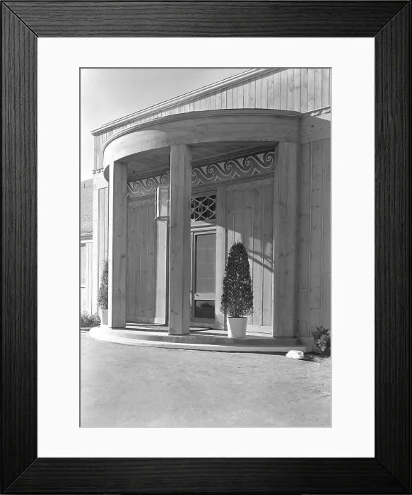 Framed Print : The Dunes Club, Narragansett, Rhode Island, 1939. Creator: Gottscho-Schleisner, Inc Framed Print : The Dunes Club, Narragansett, Rhode Island, 1939. Creator: Gottscho-Schleisner, Inc