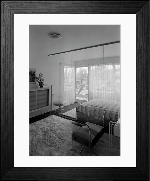 Framed Print : World's Fair, House of Glass no. 4, 1939. Creator: Gottscho-Schleisner, Inc Framed Print : World's Fair, House of Glass no. 4, 1939. Creator: Gottscho-Schleisner, Inc