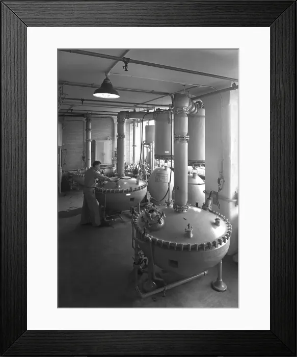 Framed Print : Hoffmann-LaRoche Inc. Nutley, New Jersey, 1943. Creator: Gottscho-Schleisner, Inc Framed Print : Hoffmann-LaRoche Inc. Nutley, New Jersey, 1943. Creator: Gottscho-Schleisner, Inc