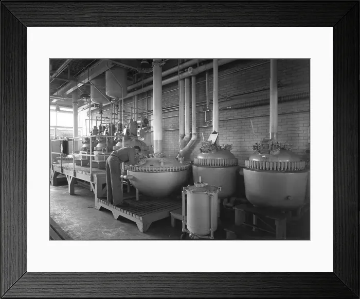 Framed Print : Hoffmann-LaRoche Inc. Nutley, New Jersey, 1943. Creator: Gottscho-Schleisner, Inc Framed Print : Hoffmann-LaRoche Inc. Nutley, New Jersey, 1943. Creator: Gottscho-Schleisner, Inc