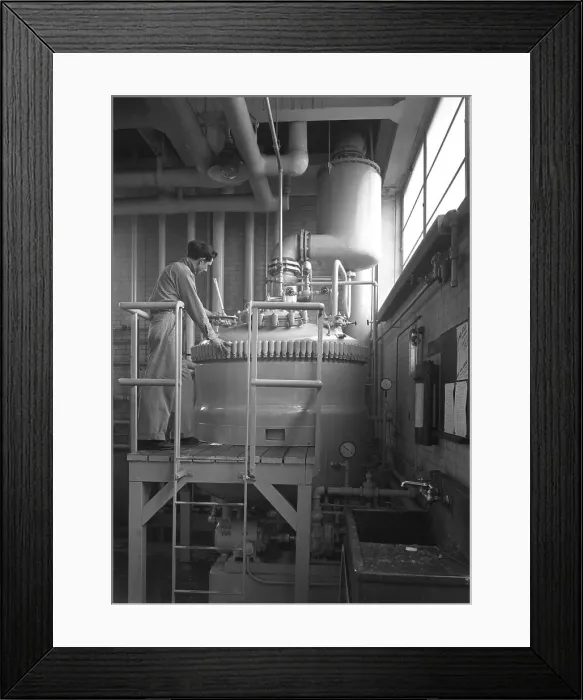 Framed Print : Hoffmann-LaRoche Inc. Nutley, New Jersey, 1943. Creator: Gottscho-Schleisner, Inc Framed Print : Hoffmann-LaRoche Inc. Nutley, New Jersey, 1943. Creator: Gottscho-Schleisner, Inc