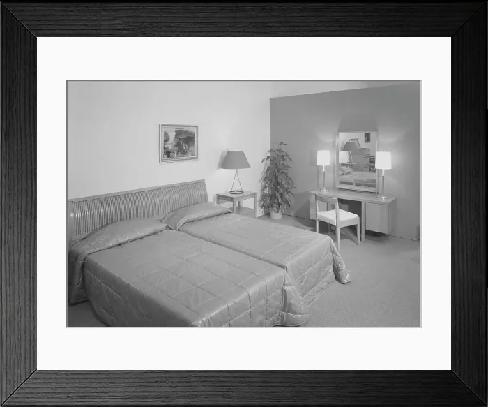 Framed Print : Statton Modern, John Wanamaker's, business in Great Neck, 1951. Creator: Gottscho-Schleisner, Inc Framed Print : Statton Modern, John Wanamaker's, business in Great Neck, 1951. Creator: Gottscho-Schleisner, Inc