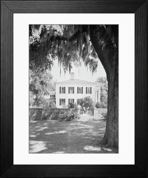 Framed Print : Radcliffe Cheston, Jr. Friendfield Plantation, residence in Georgetown, South Carolina, 1937. Creator: Gottscho-Schleisner, Inc Framed Print : Radcliffe Cheston, Jr. Friendfield Plantation, residence in Georgetown, South Carolina, 1937. Creator: Gottscho-Schleisner, Inc