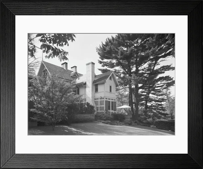 Framed Print : Childs Frick, residence in Roslyn, Long Island, New York, 1945. Creator: Gottscho-Schleisner, Inc Framed Print : Childs Frick, residence in Roslyn, Long Island, New York, 1945. Creator: Gottscho-Schleisner, Inc