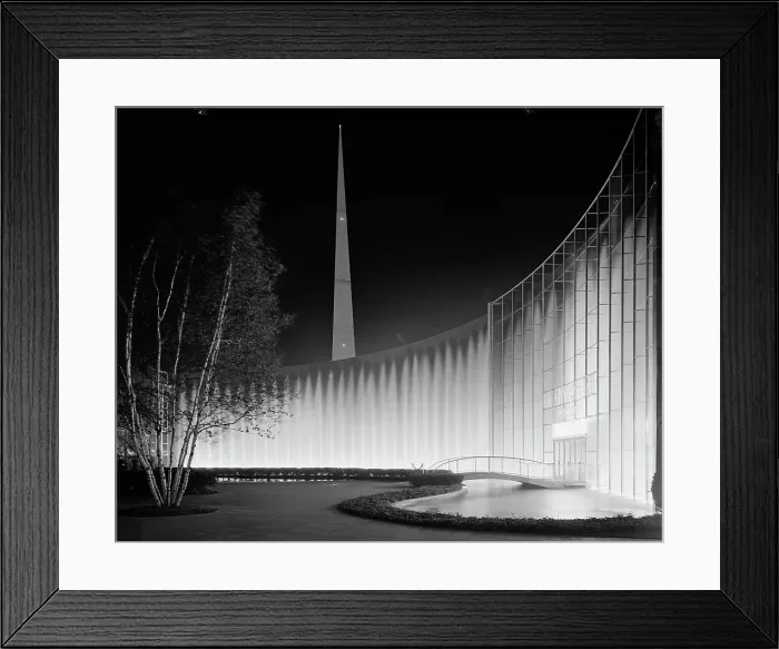 Framed Print : World's Fair night views, 1939. Creator: Gottscho-Schleisner, Inc Framed Print : World's Fair night views, 1939. Creator: Gottscho-Schleisner, Inc