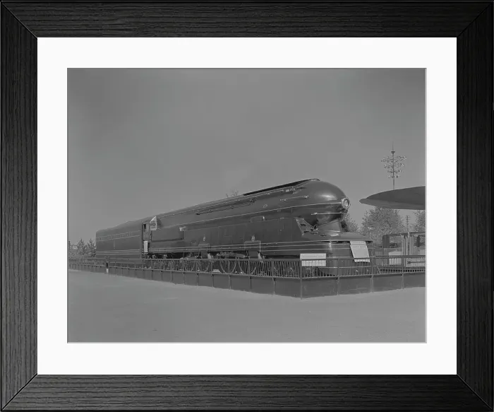 Framed Print : World's Fair, railroad exhibit locomotives, 1939. Creator: Gottscho-Schleisner, Inc Framed Print : World's Fair, railroad exhibit locomotives, 1939. Creator: Gottscho-Schleisner, Inc
