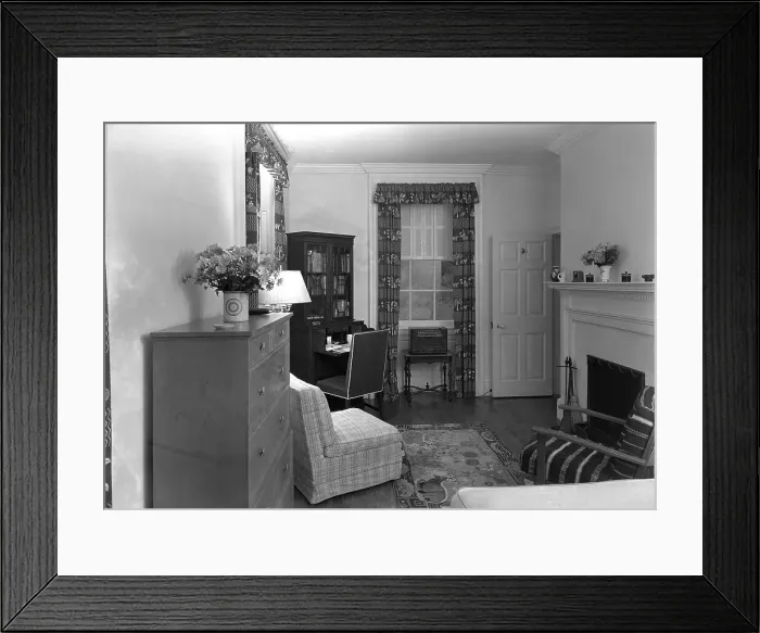 Framed Print : Paul Mellon, residence in Upperville, Virginia, 1946. Creator: Gottscho-Schleisner, Inc Framed Print : Paul Mellon, residence in Upperville, Virginia, 1946. Creator: Gottscho-Schleisner, Inc