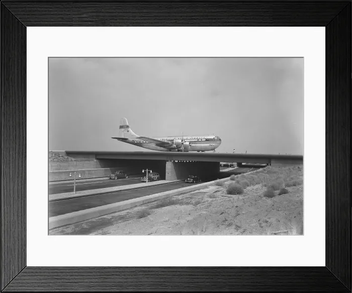 Framed Print : New York International Airport, Idlewild, New York, 1949. Creator: Gottscho-Schleisner, Inc Framed Print : New York International Airport, Idlewild, New York, 1949. Creator: Gottscho-Schleisner, Inc