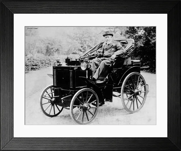 Framed Print : Evelyn Ellis driving an 1895 Panhard, (1895?) Framed Print : Evelyn Ellis driving an 1895 Panhard, (1895?)
