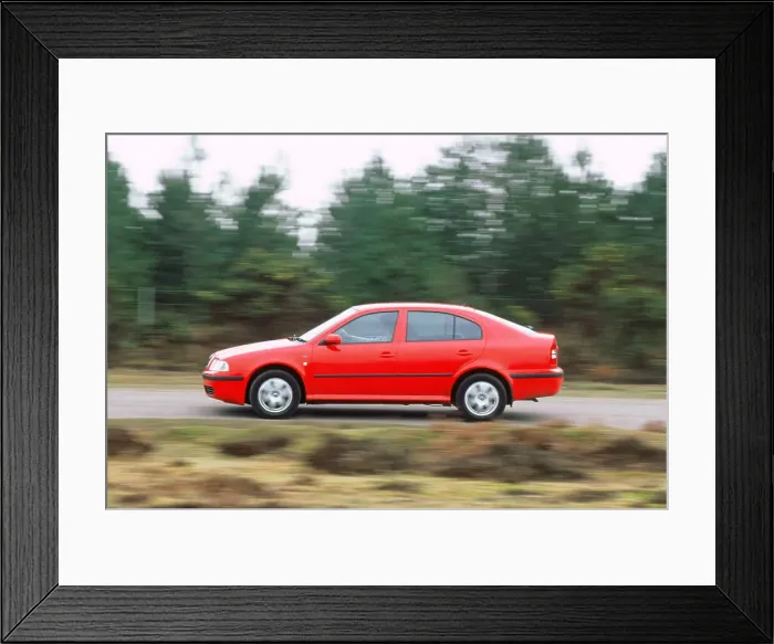 Framed Print : 2001 Skoda Octavia 1.6i Framed Print : 2001 Skoda Octavia 1.6i