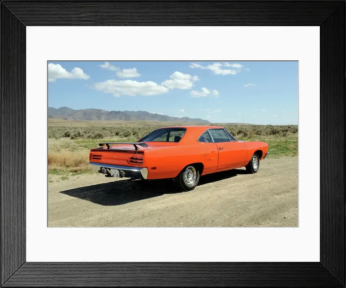 Framed Print : Plymouth Hemi Roadrunner 1970. Artist: Simon Clay Framed Print : Plymouth Hemi Roadrunner 1970. Artist: Simon Clay