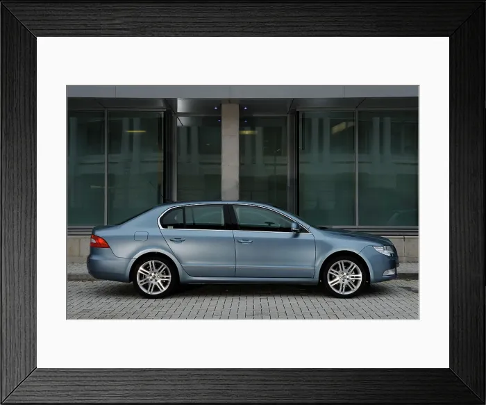 Framed Print : Skoda SUPERB 2008. Artist: Simon Clay Framed Print : Skoda SUPERB 2008. Artist: Simon Clay
