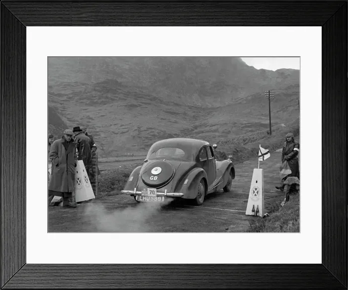Framed Print : Bristol 400 driven by L.Potter on the 1952 R.A.C Rally Framed Print : Bristol 400 driven by L.Potter on the 1952 R.A.C Rally