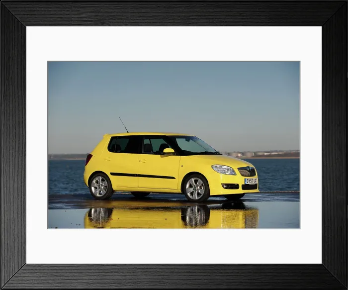 Framed Print : SKODA Fabia 2007. Artist: Simon Clay Framed Print : SKODA Fabia 2007. Artist: Simon Clay