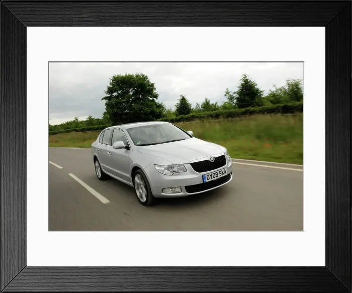 Framed Print : Skoda SUPERB 2008. Artist: Simon Clay Framed Print : Skoda SUPERB 2008. Artist: Simon Clay
