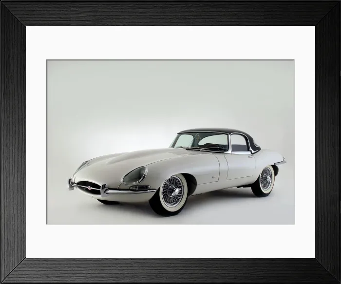 Framed Print : Jaguar E type 1961. Artist: Simon Clay Framed Print : Jaguar E type 1961. Artist: Simon Clay