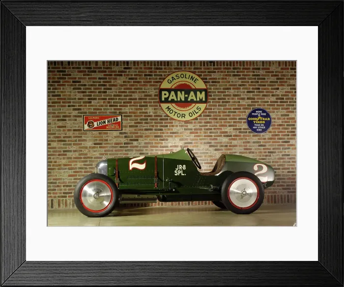 Framed Print : MILLER 122 supercharged 1923. Artist: Simon Clay Framed Print : MILLER 122 supercharged 1923. Artist: Simon Clay