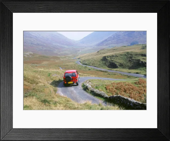 Framed Print : 1998 Isuzu Trooper Duty Framed Print : 1998 Isuzu Trooper Duty