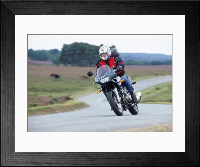Framed Print : 2000 Yamaha XJ 600s Diversion motorcycle Framed Print : 2000 Yamaha XJ 600s Diversion motorcycle