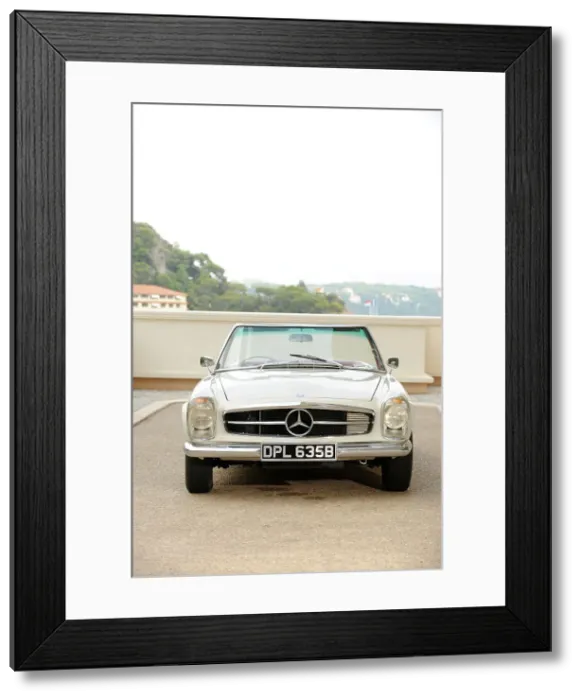Framed Print : Mercedes Benz 230SL 1963. Artist: Simon Clay Framed Print : Mercedes Benz 230SL 1963. Artist: Simon Clay
