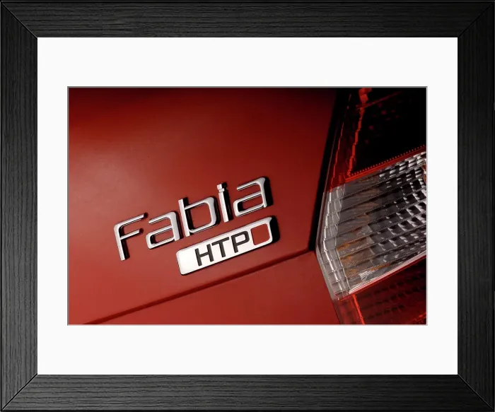Framed Print : Skoda Fbia Estate HTP 1-2 2007. Artist: Simon Clay Framed Print : Skoda Fbia Estate HTP 1-2 2007. Artist: Simon Clay