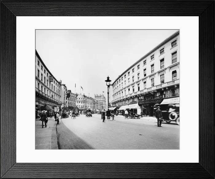Framed Print : Regent Street, London, c1910 Framed Print : Regent Street, London, c1910