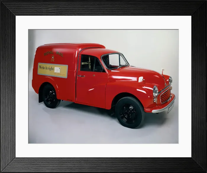 Framed Print : A 1970 Morris Minor 1000 Post Office van Framed Print : A 1970 Morris Minor 1000 Post Office van