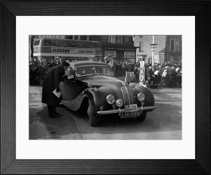 Framed Print : Bristol 400 driven by L.Potter on the 1952 R.A.C Rally Framed Print : Bristol 400 driven by L.Potter on the 1952 R.A.C Rally