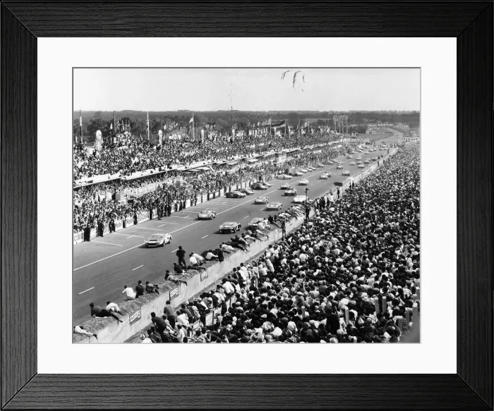 Framed Print : Start of the Le Mans 24 Hour race, France, 1965 Framed Print : Start of the Le Mans 24 Hour race, France, 1965