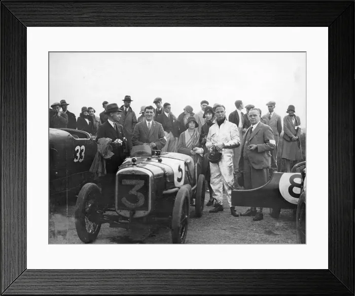 Framed Print : SV Holbrook, winner of the 500 Miles Race, Brooklands, Surrey, (c1920s?) Framed Print : SV Holbrook, winner of the 500 Miles Race, Brooklands, Surrey, (c1920s?)
