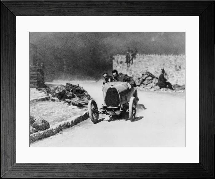 Framed Print : Louis Chiron driving a Bugatti at the Castellane Hill Climb, Provence, France, 1925 Framed Print : Louis Chiron driving a Bugatti at the Castellane Hill Climb, Provence, France, 1925