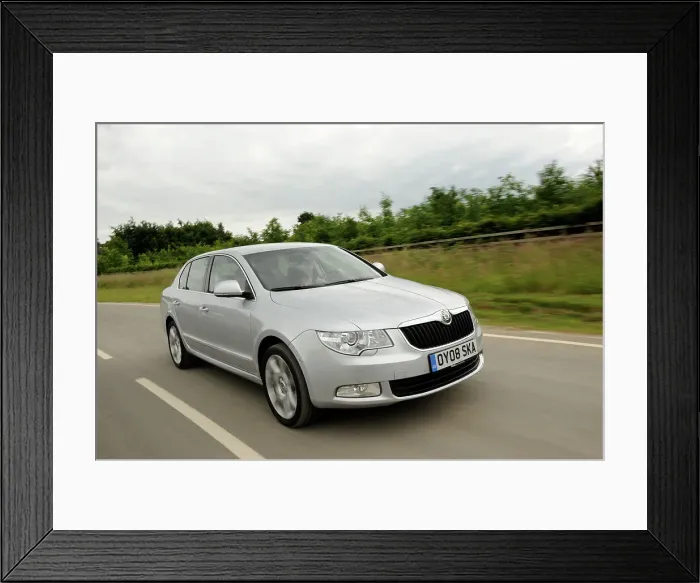Framed Print : Skoda SUPERB 2008. Artist: Simon Clay Framed Print : Skoda SUPERB 2008. Artist: Simon Clay