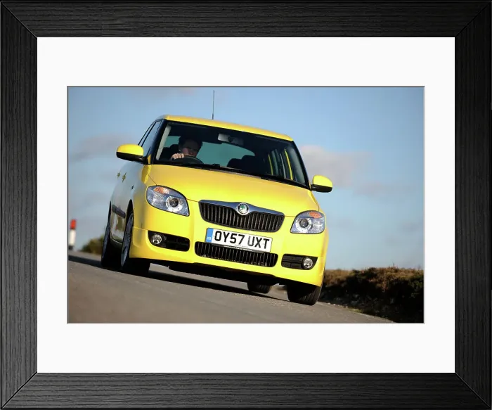 Framed Print : SKODA Fabia 2007. Artist: Simon Clay Framed Print : SKODA Fabia 2007. Artist: Simon Clay