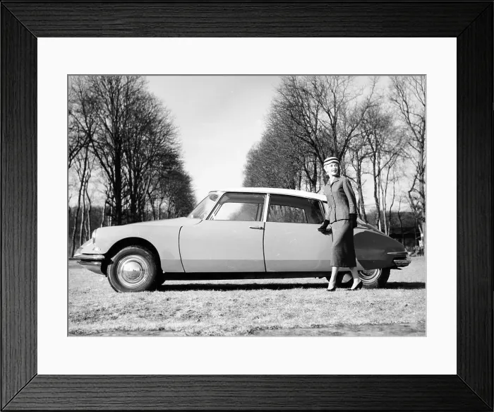 Framed Print : Model with a 1957 Citroen ID 19, c1957 Framed Print : Model with a 1957 Citroen ID 19, c1957