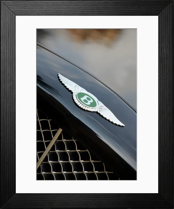 Framed Print : Bentley Continental 2001. Artist: Simon Clay Framed Print : Bentley Continental 2001. Artist: Simon Clay