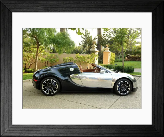 Framed Print : 2009 Bugatti Veyron Sang Bleu Framed Print : 2009 Bugatti Veyron Sang Bleu