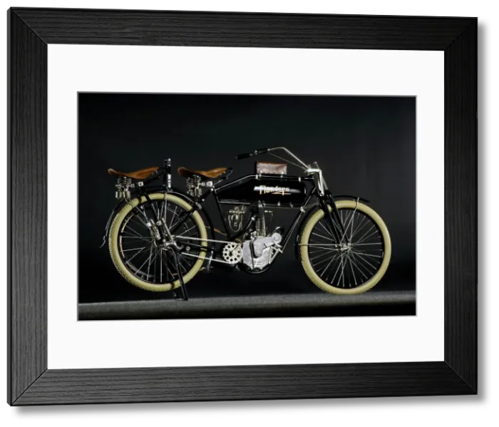 Framed Print : Flanders beltdrive single 1912. Artist: Simon Clay Framed Print : Flanders beltdrive single 1912. Artist: Simon Clay
