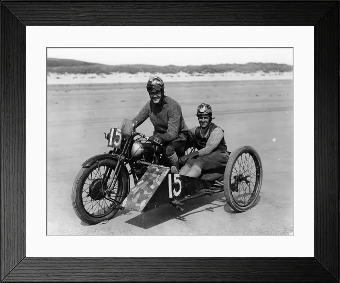 Framed Print : CE Edwards on a Brough Superior, Pendine Sands, Carmarthenshire, Wales, (c1920s?)