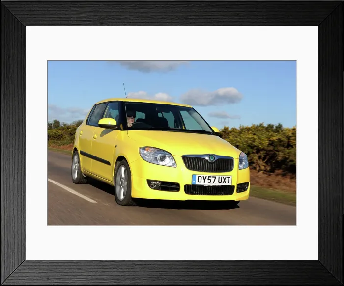 Framed Print : SKODA Fabia 2007. Artist: Simon Clay Framed Print : SKODA Fabia 2007. Artist: Simon Clay