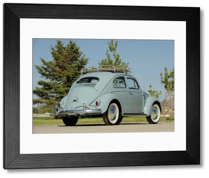 Framed Print : VW Beetle 1957. Artist: Simon Clay Framed Print : VW Beetle 1957. Artist: Simon Clay