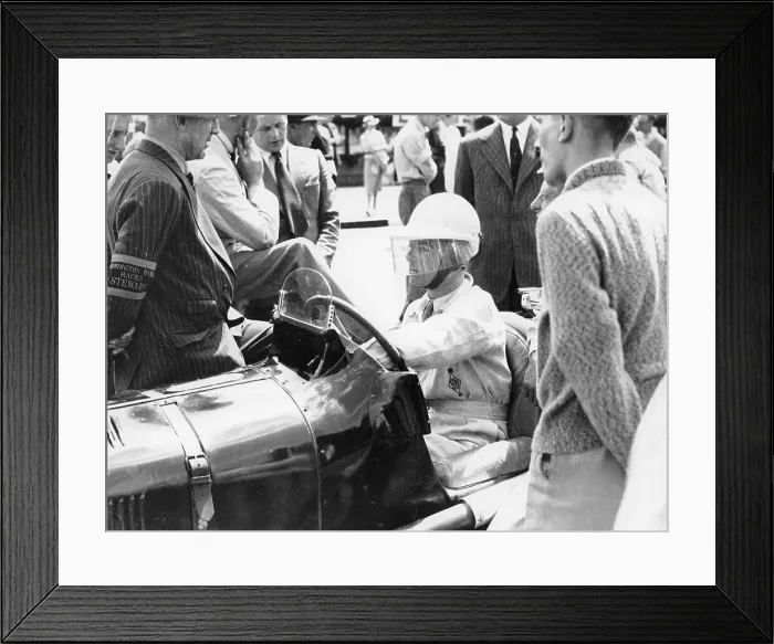 Framed Print : Raymond Mays at the British Empire Trophy Race, Donington Park, Derbyshire, 1939 Framed Print : Raymond Mays at the British Empire Trophy Race, Donington Park, Derbyshire, 1939