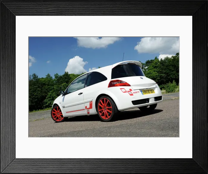 Framed Print : Renault Megane Sport R26R 2009. Artist: Simon Clay Framed Print : Renault Megane Sport R26R 2009. Artist: Simon Clay