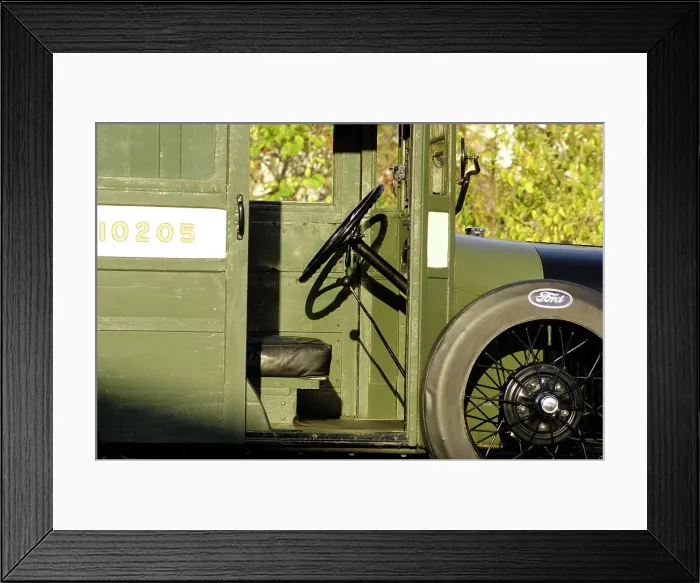 Framed Print : Ford Delivery van 1929. Artist: Simon Clay Framed Print : Ford Delivery van 1929. Artist: Simon Clay