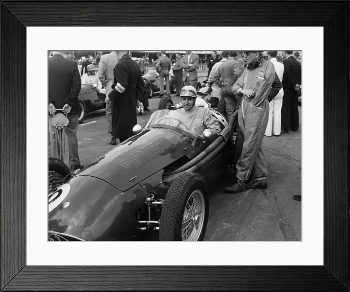 Framed Print : Roy Salvadori in a Maserati, Goodwood, 1954 Framed Print : Roy Salvadori in a Maserati, Goodwood, 1954